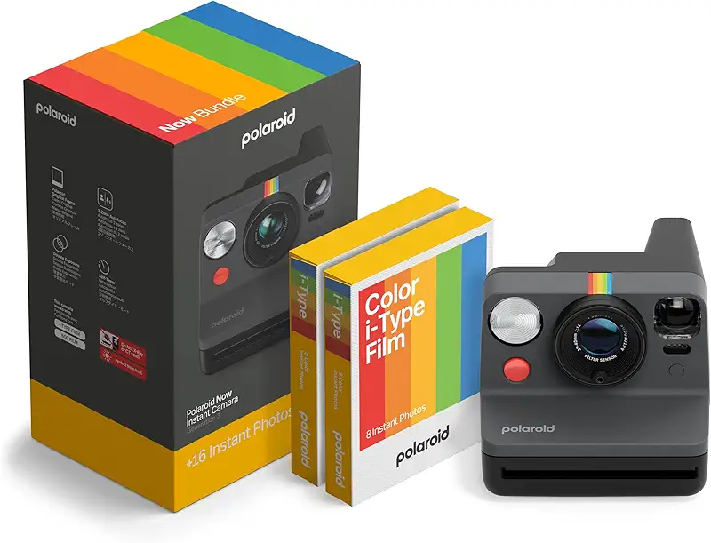 [صورة كاميرا Polaroid Now+ Gen 3 باللون الأسود مع حزمة أفلام]